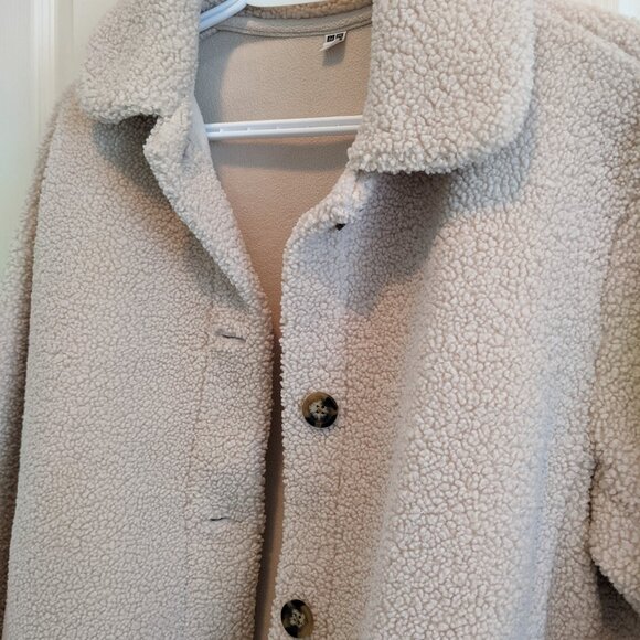 Uniqlo Fleece Button-up Jacket - Picture 3 of 3
